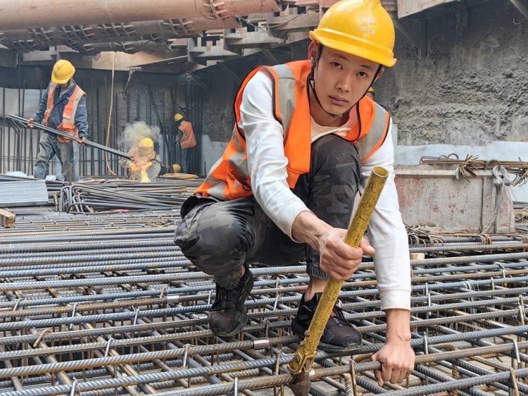 第四期建设规划及轨道交通资阳线已有98座车站封顶成都轨道交通多条在建线路进展刷新