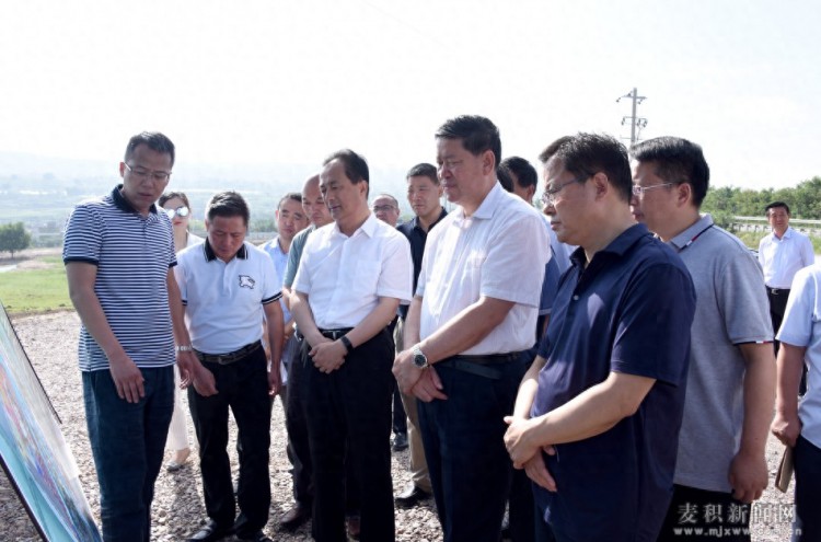 王军市长带队检查华昌欢乐城项目建设和天水地质博物馆装修工作