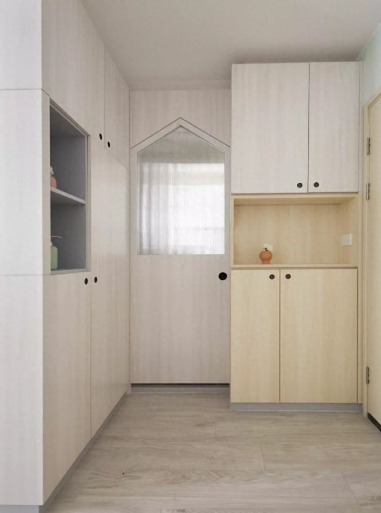 香港夫妻晒42㎡小家空间极致利用打造完美三居室令人佩服