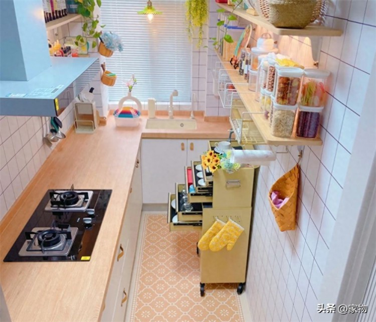 37岁河北姐姐晒6㎡小厨房装修布置简单干净收纳整理井井有条