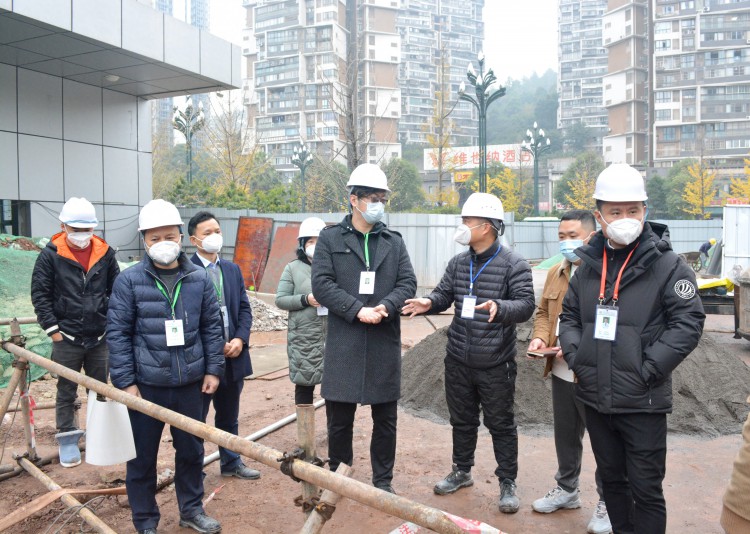 市政府副秘书长惠德宏一行到市二医院临港新院区调研