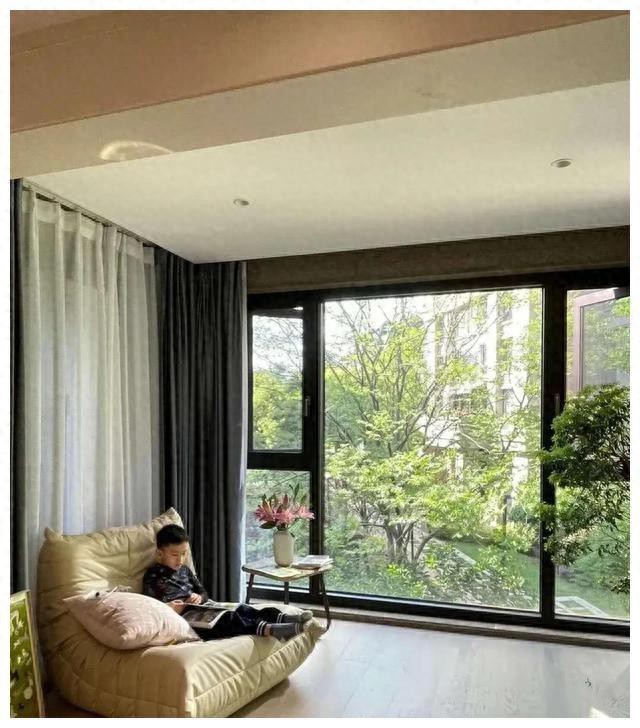 安徽一户人家把自己148平米的新房装修的很漂亮，拍给大家看看